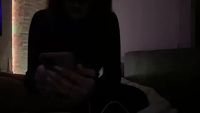 Snapshot of DominaCat75 chatting on 12/02/24, 11:29 DominaCat75 online show from 12/02/24, 11:29