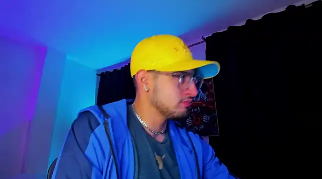 Giomar Reyes online show from 01/10/25, 02:57