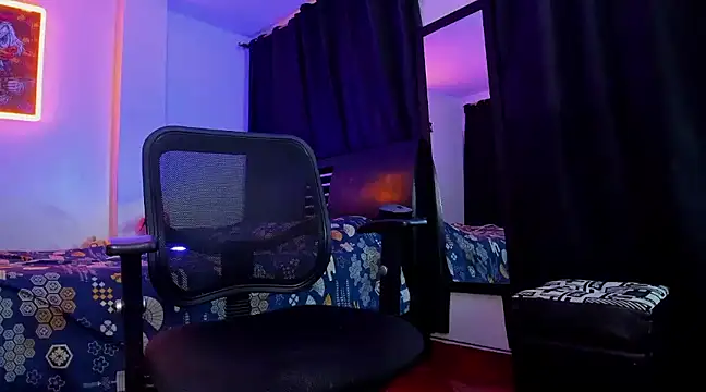 Giomar Reyes online show from 02/13/25, 03:07