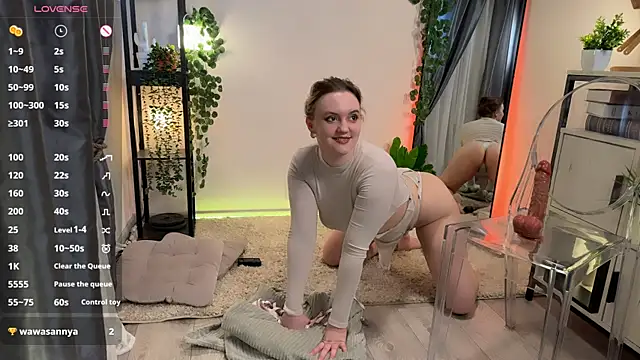 Lella Ryann  online show from 02/01/25, 09:40