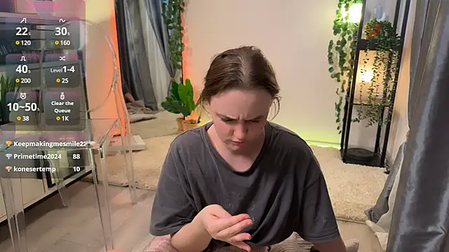 Lella Ryann  online show from 03/08/25, 04:01