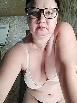 Holly-69 online show from 11/08/25, 03:45