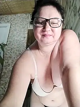 Holly-69 online show from 11/27/25, 09:06