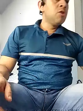 Snapshot of CRISTHIAN_GREY01 chatting on 12/08/24, 03:53 CRISTHIAN GREY01 online show from 12/08/24, 03:53