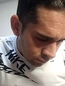 Snapshot of CRISTHIAN_GREY01 chatting on 02/07/25, 05:41 CRISTHIAN GREY01 online show from 02/07/25, 05:41