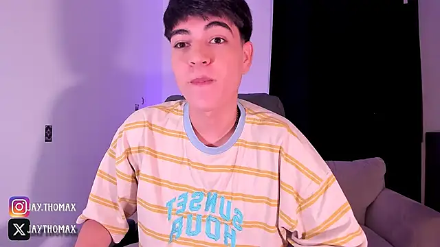 Snapshot of JaycoThomas chatting on 09/29/25, 12:05 JaycoThomas online show from 09/29/25, 12:05