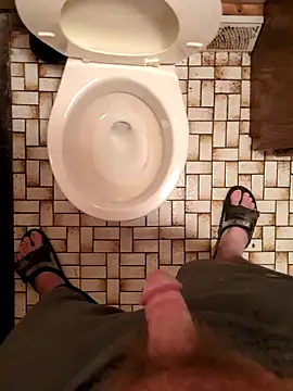 Snapshot of Cuminmyhands90 chatting on 12/23/24, 02:35 Cuminmyhands90 online show from 12/23/24, 02:35