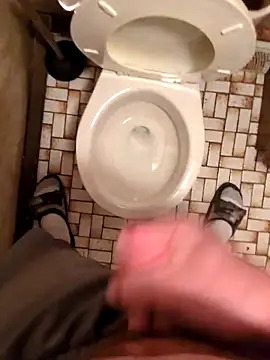 Snapshot of Cuminmyhands90 chatting on 03/09/26, 07:12 Cuminmyhands90 online show from 03/09/26, 07:12