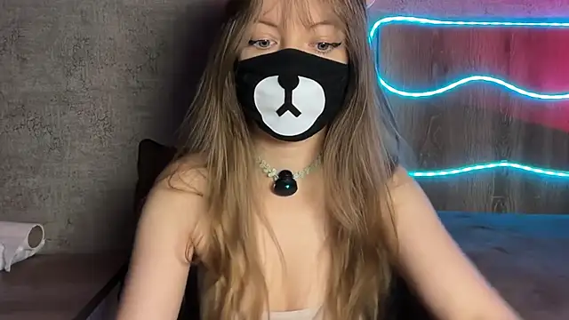 Snapshot of Your_Little_Bear chatting on 06/16/26, 01:08 Your Little Bear online show from 06/16/26, 01:08