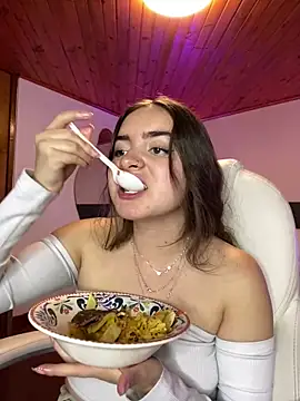 imlindapink online show from 03/03/25, 10:20