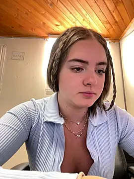 imlindapink online show from 10/02/25, 03:19