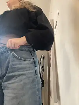 imlindapink online show from 06/12/26, 03:55