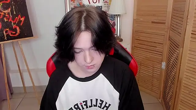 fiamoory online show from 11/18/25, 08:08