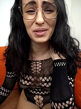 Snapshot of saidaskye chatting on 12/17/25, 04:35 saidaskye online show from 12/17/25, 04:35