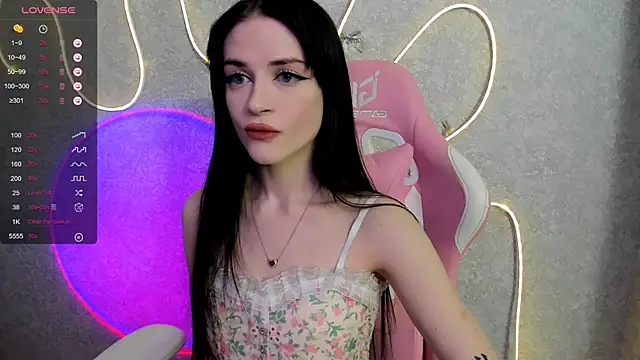 Molly Crystall online show from 05/15/26, 03:46