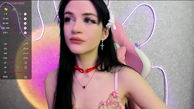 Molly Crystall online show from 06/14/26, 04:14