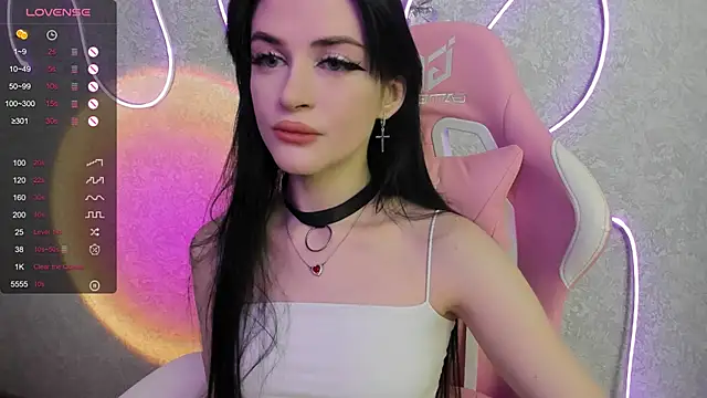 Molly Crystall online show from 06/21/26, 03:20