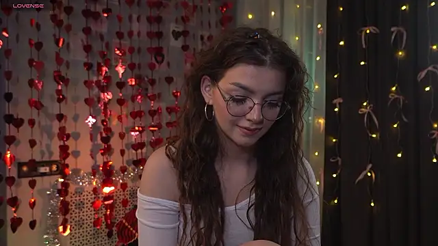 Snapshot of FlairEdgin chatting on 02/18/26, 07:21 FlairEdgin online show from 02/18/26, 07:21