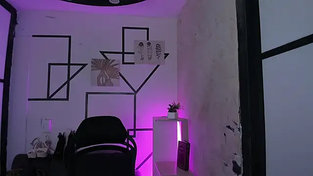 Snapshot of JulietaKane chatting on 09/12/25, 04:23 JulietaKane online show from 09/12/25, 04:23