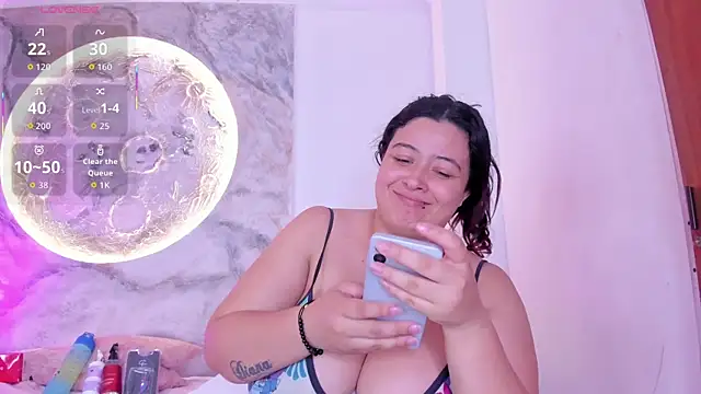 Snapshot of JulietaKane chatting on 01/15/26, 05:01 JulietaKane online show from 01/15/26, 05:01