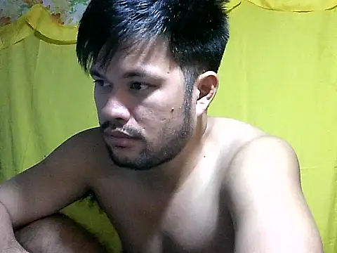 Snapshot of HairyHottestpinoyHandsome chatting on 06/18/26, 10:36 HairyHottestpinoyHandsome online show from 06/18/26, 10:36