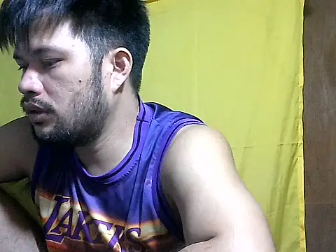 Snapshot of HairyHottestpinoyHandsome chatting on 06/24/26, 05:45 HairyHottestpinoyHandsome online show from 06/24/26, 05:45