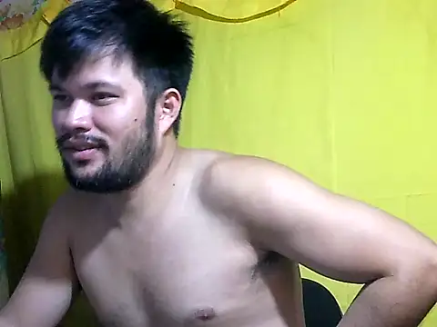 Snapshot of HairyHottestpinoyHandsome chatting on 07/03/26, 08:10 HairyHottestpinoyHandsome online show from 07/03/26, 08:10