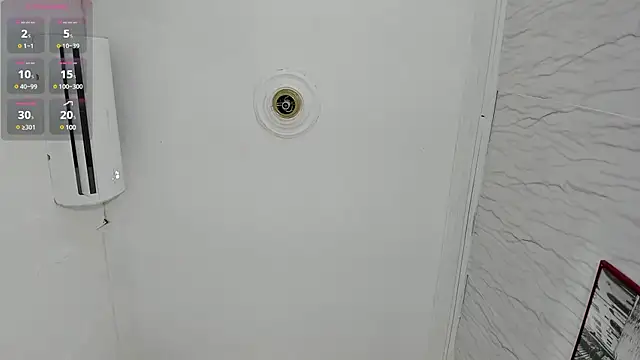 Snapshot of TOWERS21_ chatting on 01/11/25, 07:59 TOWERS21 online show from 01/11/25, 07:59