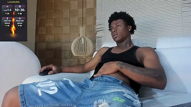 Snapshot of TOWERS21_ chatting on 01/22/25, 08:28 TOWERS21 online show from 01/22/25, 08:28