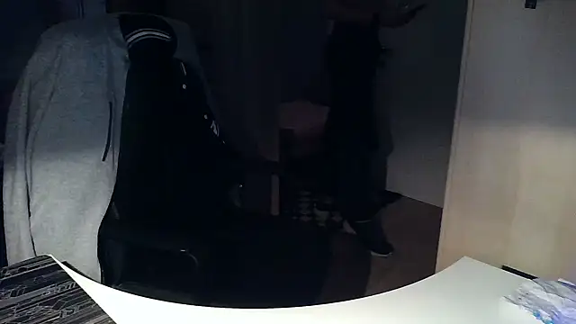 Snapshot of masc_mason chatting on 02/07/25, 10:52 masc mason online show from 02/07/25, 10:52