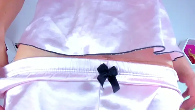  jade white  online show from 01/22/25, 08:29