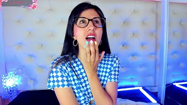  jade white  online show from 01/30/25, 12:06