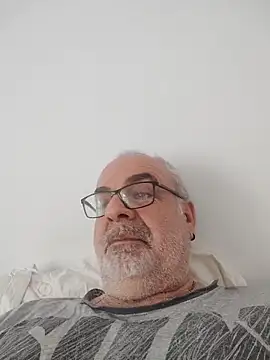 Snapshot of Satiro_Sevilla chatting on 02/22/26, 05:11 Satiro Sevilla online show from 02/22/26, 05:11