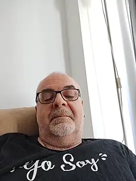 Snapshot of Satiro_Sevilla chatting on 03/16/26, 10:41 Satiro Sevilla online show from 03/16/26, 10:41