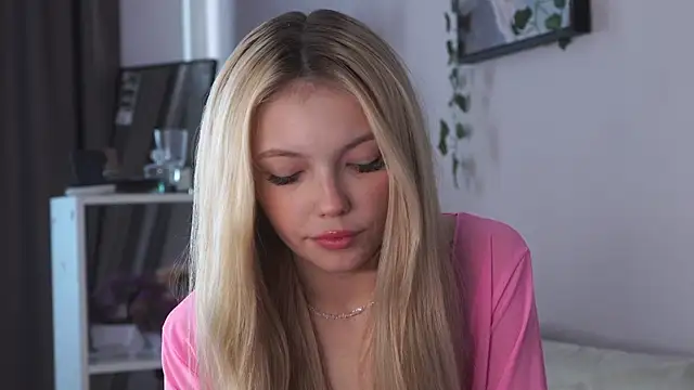 norakisses online show from 06/10/26, 07:40