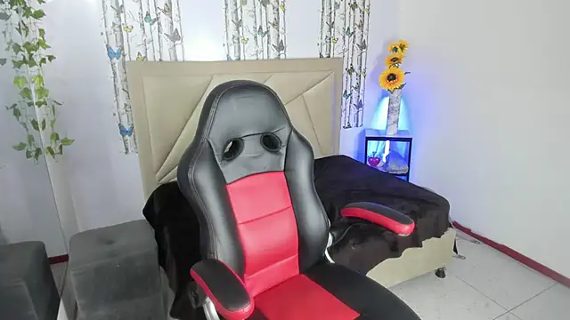 Strella ferrera online show from 09/29/25, 03:11