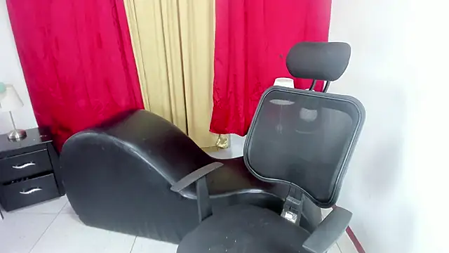 Strella ferrera online show from 11/09/25, 05:39