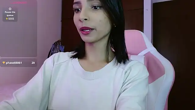 AnnitaSerna  online show from 01/04/25, 03:50