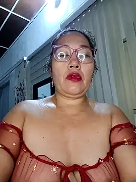 Snapshot of anniecoopeer chatting on 01/25/25, 12:06 anniecoopeer online show from 01/25/25, 12:06