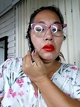 Snapshot of anniecoopeer chatting on 01/30/25, 02:36 anniecoopeer online show from 01/30/25, 02:36