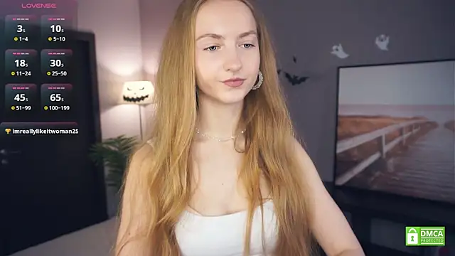 EsmaCarll online show from 11/30/25, 05:39