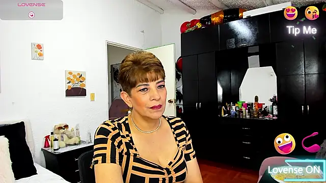 Snapshot of Angelina_Stone_65 chatting on 02/26/26, 08:19 Angelina Stone 65 online show from 02/26/26, 08:19