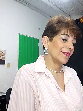 Snapshot of Angelina_Stone_65 chatting on 03/14/26, 12:17 Angelina Stone 65 online show from 03/14/26, 12:17