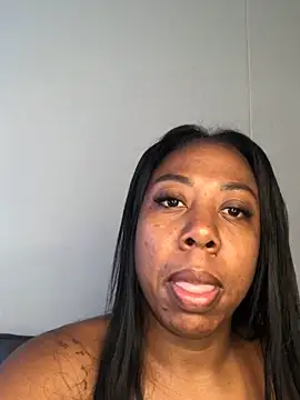 Snapshot of IsabellaaSmith chatting on 12/28/24, 12:03 IsabellaaSmith online show from 12/28/24, 12:03