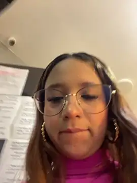 MelanieRoah online show from 10/18/25, 01:23