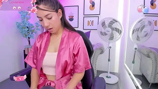 Ema louis  online show from 02/13/25, 04:50