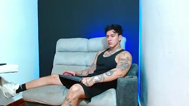JUSTIN FULLER1 online show from 06/06/26, 02:05