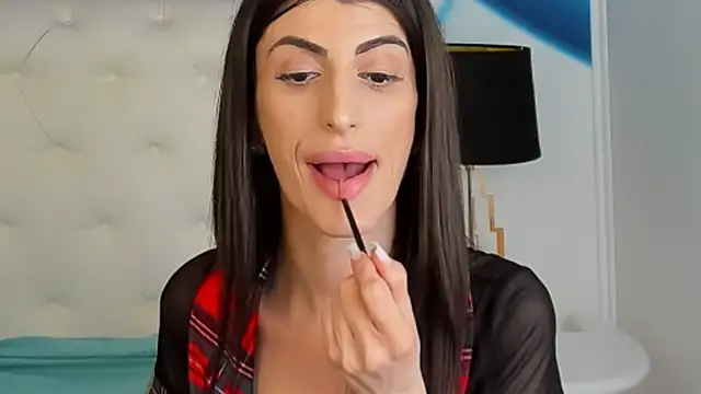 SkinnyDolly online show from 03/08/25, 01:17