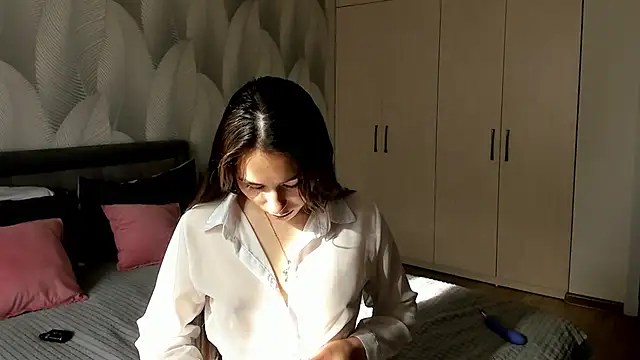 Bambiii bby online show from 04/30/26, 02:18