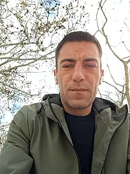 Snapshot of Greecefuck chatting on 04/04/26, 10:35 Greecefuck online show from 04/04/26, 10:35